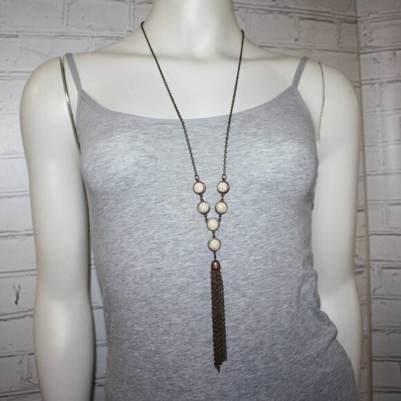 Beautiful copper and howlite tassel statement necklace 32-34" - Picture 1 of 4